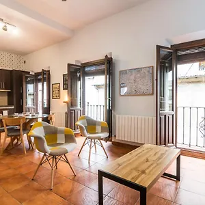 tuguest-san-cecilio-apartment.es-andalucia.com/